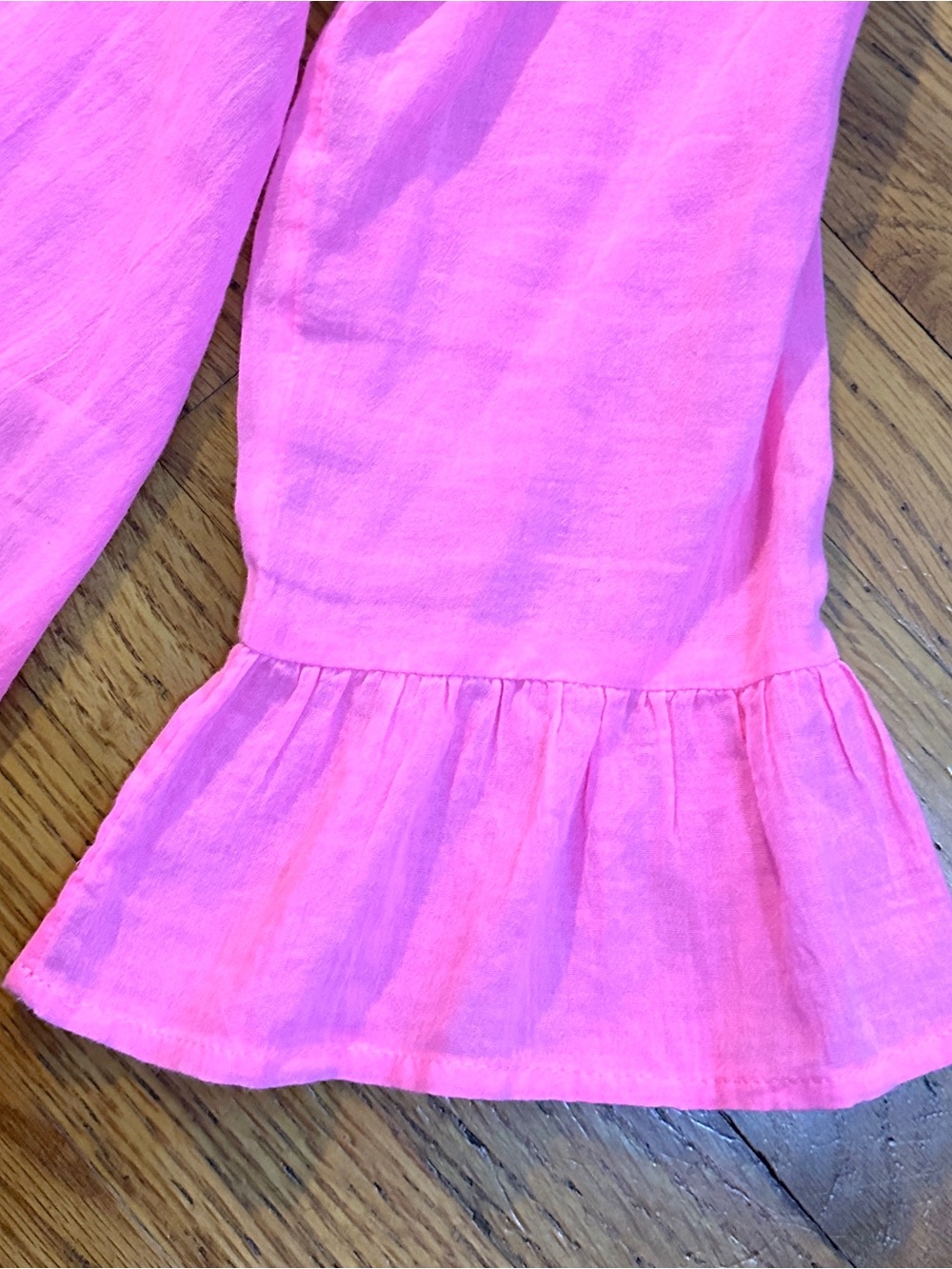 Lilly Pulitzer Large “Luci Tunic” in hot "Pink Pout" V- neck, bell sleeves - Picture 3 of 6